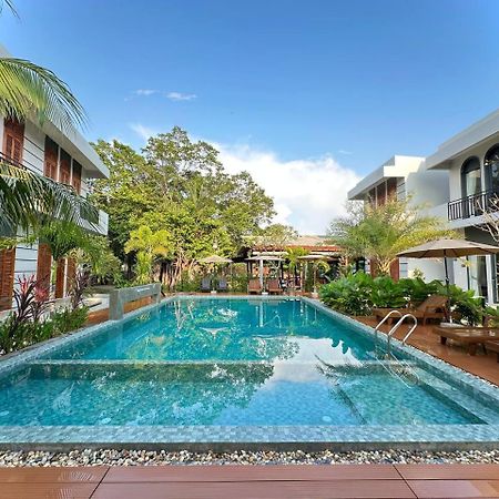 The R&B Boutique Hotel Kampot Exterior photo