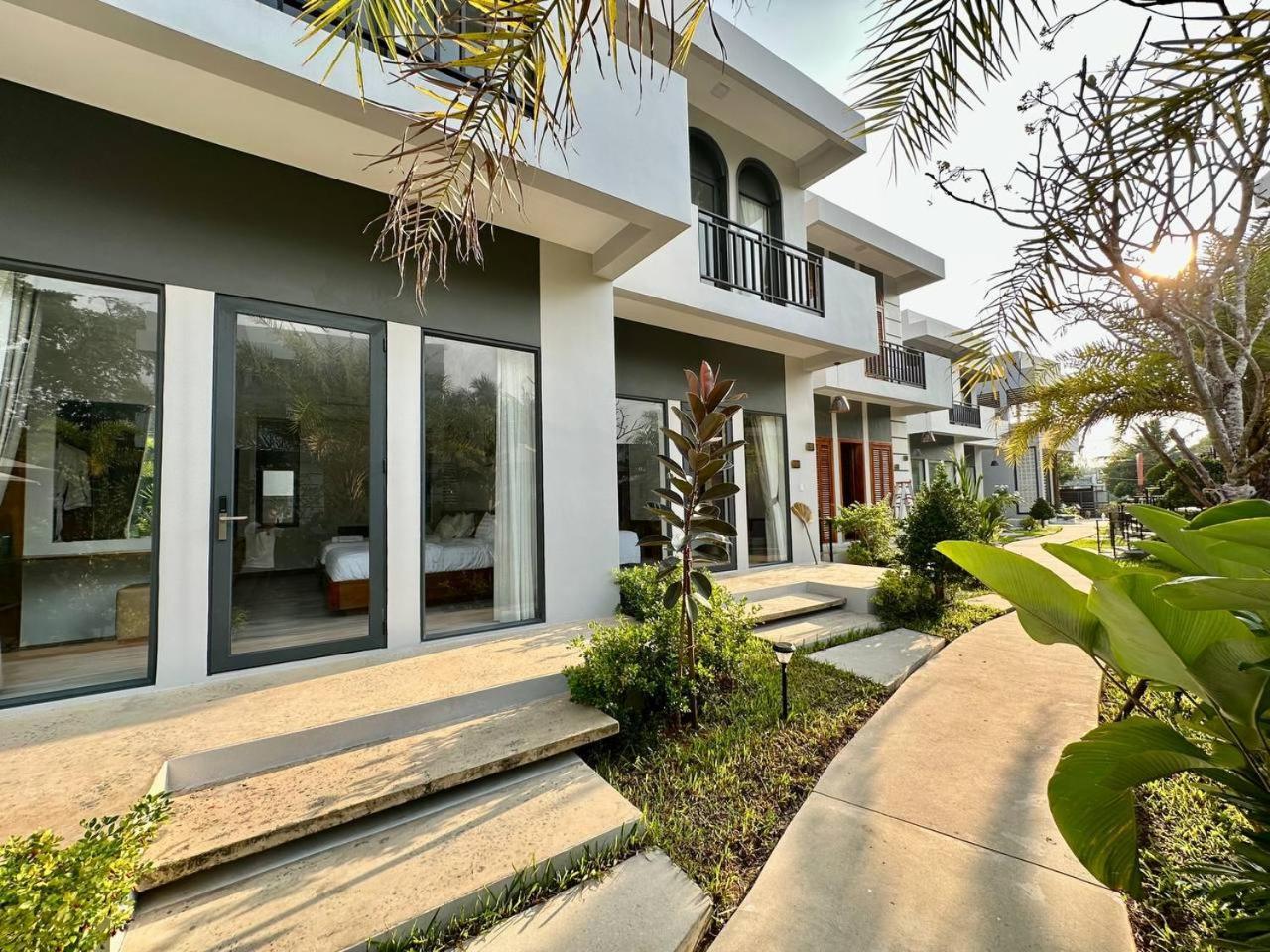 The R&B Boutique Hotel Kampot Exterior photo