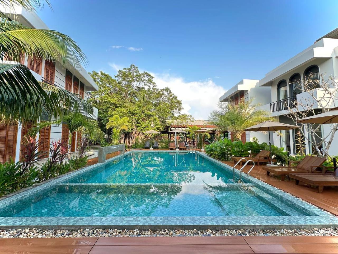 The R&B Boutique Hotel Kampot Exterior photo