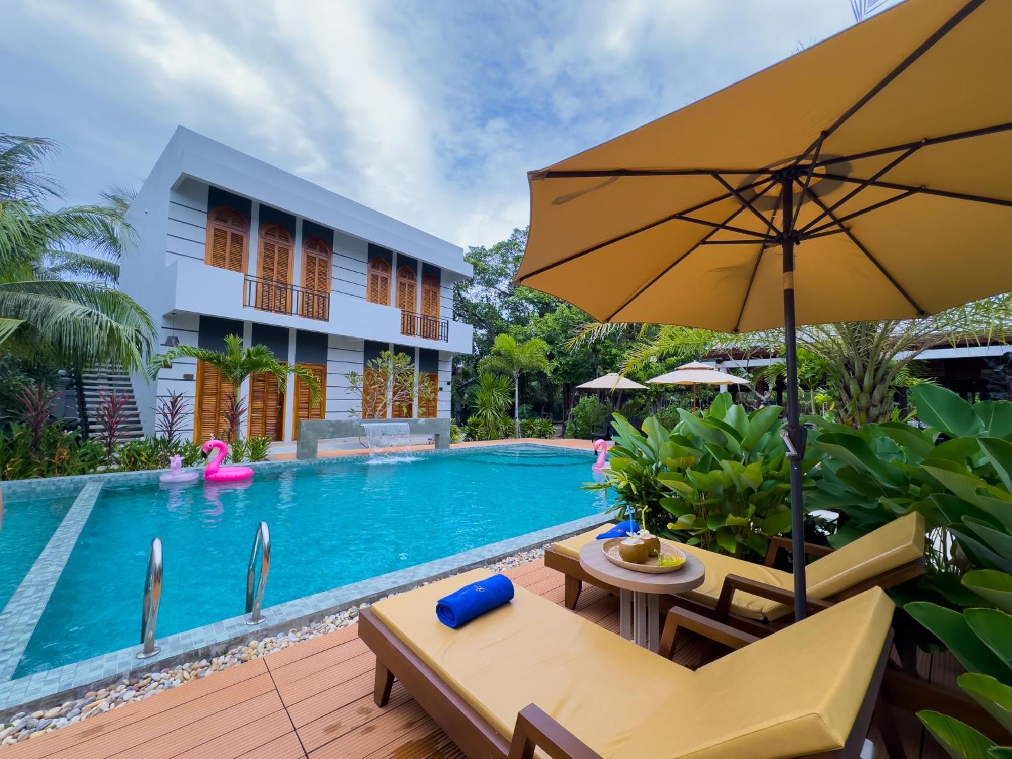 The R&B Boutique Hotel Kampot Exterior photo