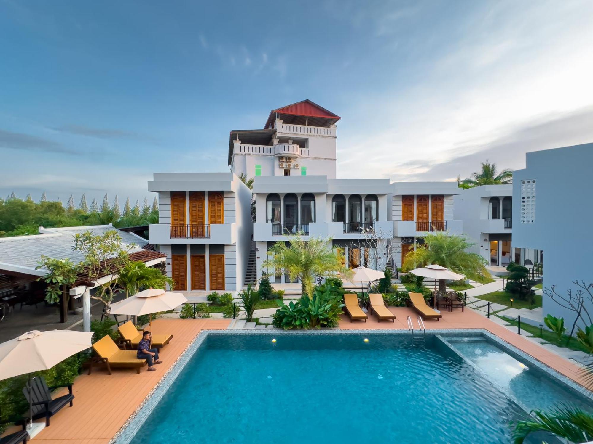 The R&B Boutique Hotel Kampot Exterior photo