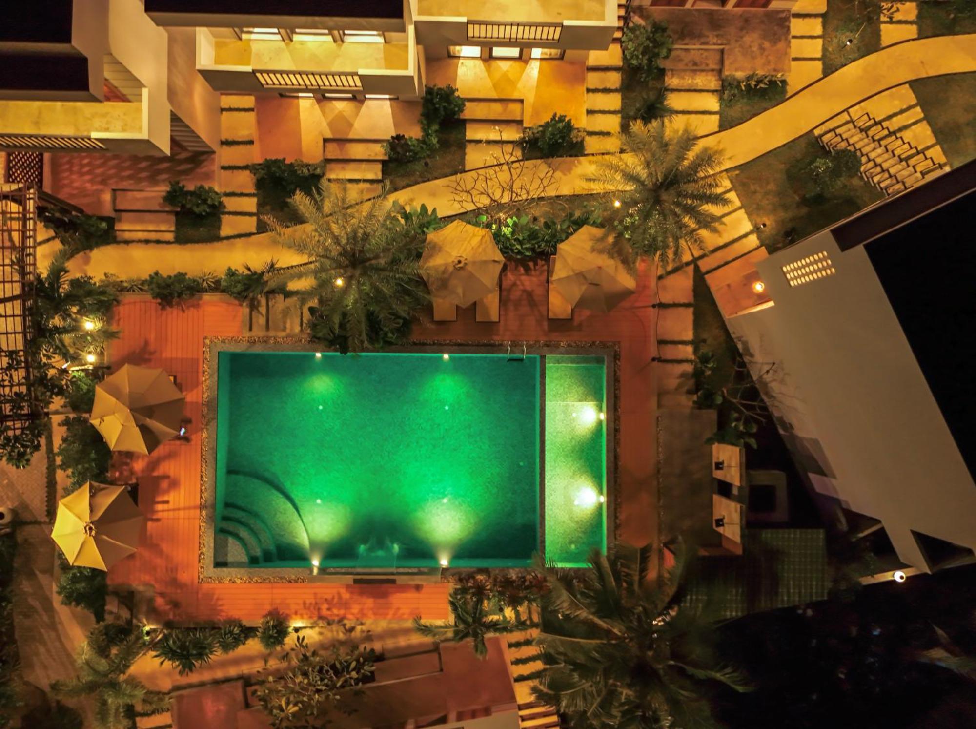 The R&B Boutique Hotel Kampot Exterior photo